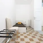 בית הארחה Dimora Centrowell פלרמו